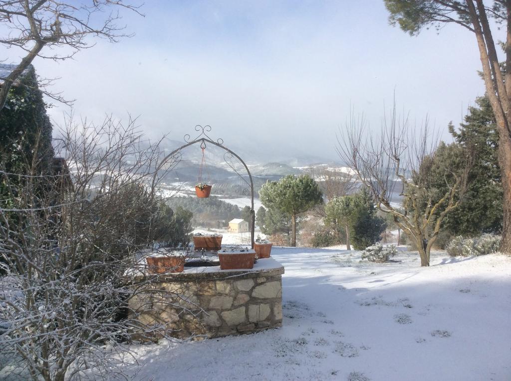 Casale Fusco Βίλα Σπολέτο Εξωτερικό φωτογραφία