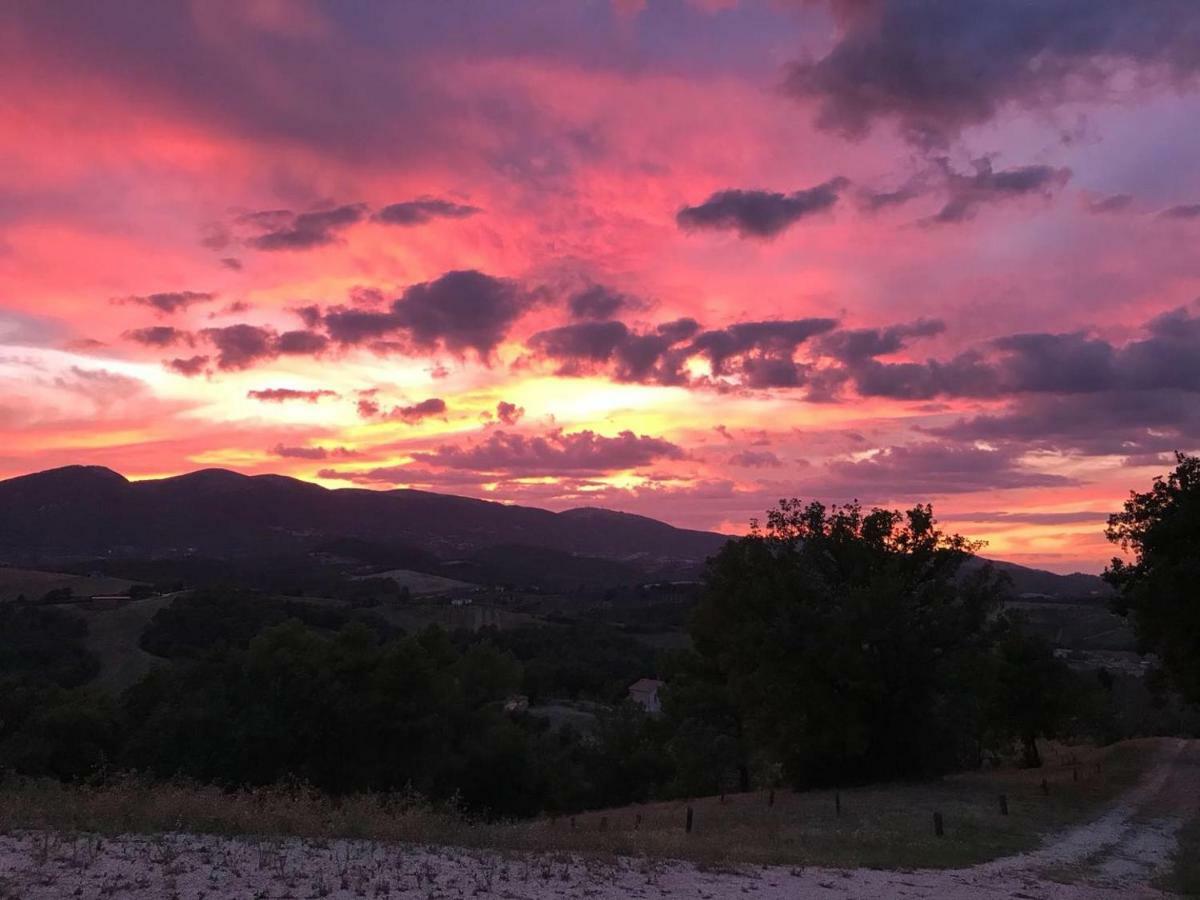 Casale Fusco Βίλα Σπολέτο Εξωτερικό φωτογραφία